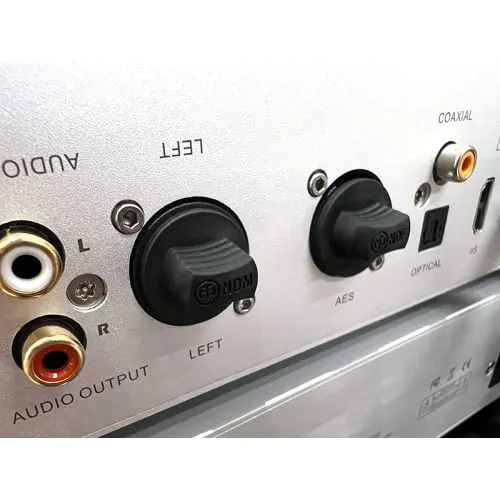 NDF ダミープラグ（XLRレセプタクル メス用、1個）